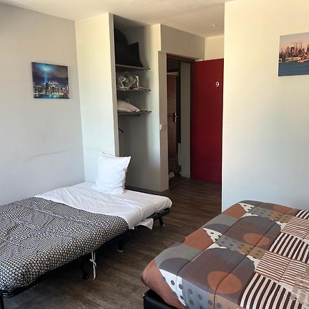 Hotel Des 2 Gares Auxerre Kültér fotó