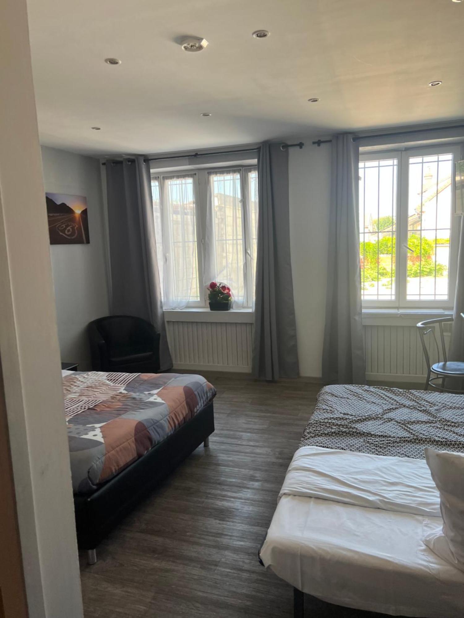 Hotel Des 2 Gares Auxerre Kültér fotó