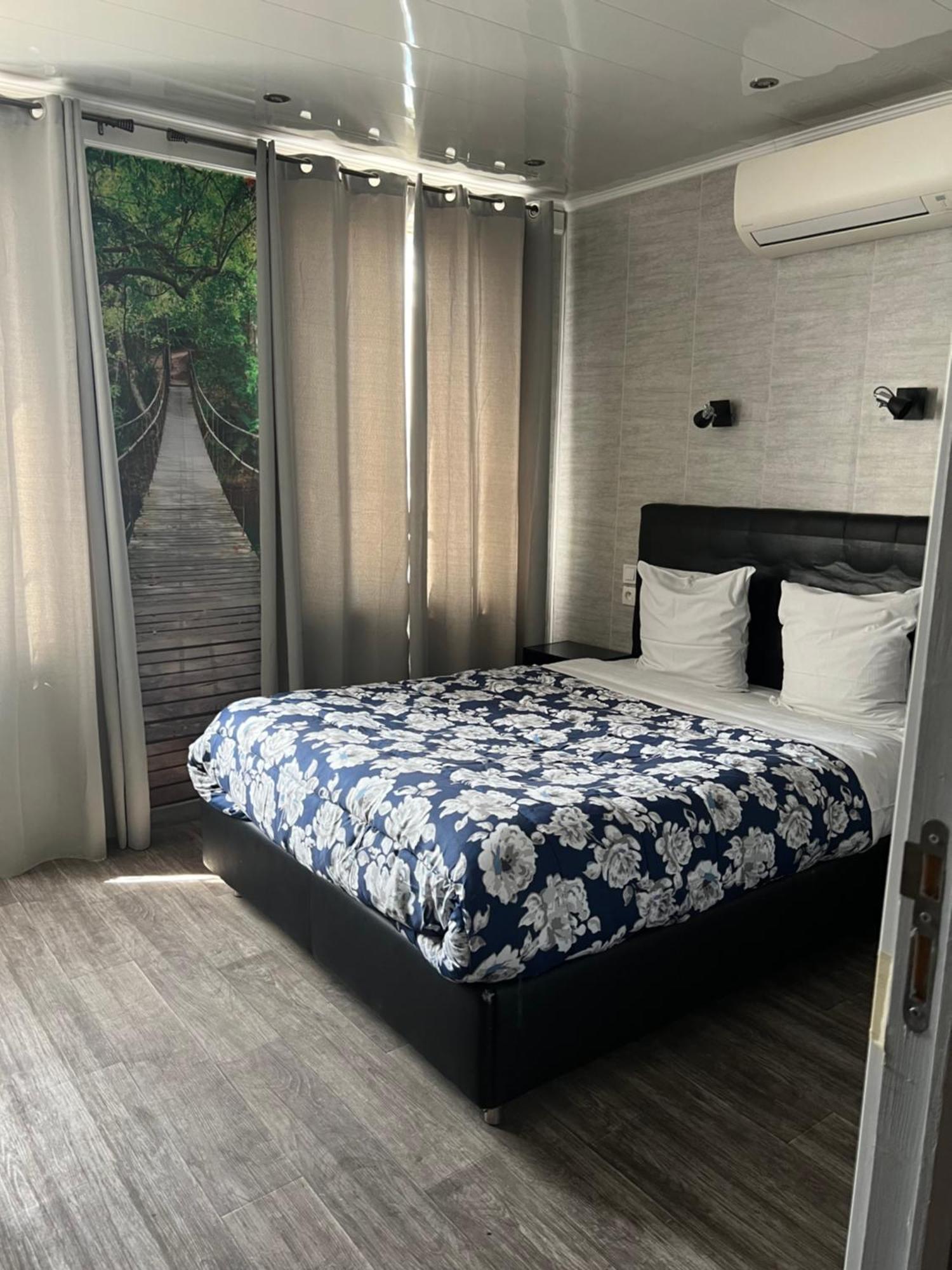 Hotel Des 2 Gares Auxerre Kültér fotó