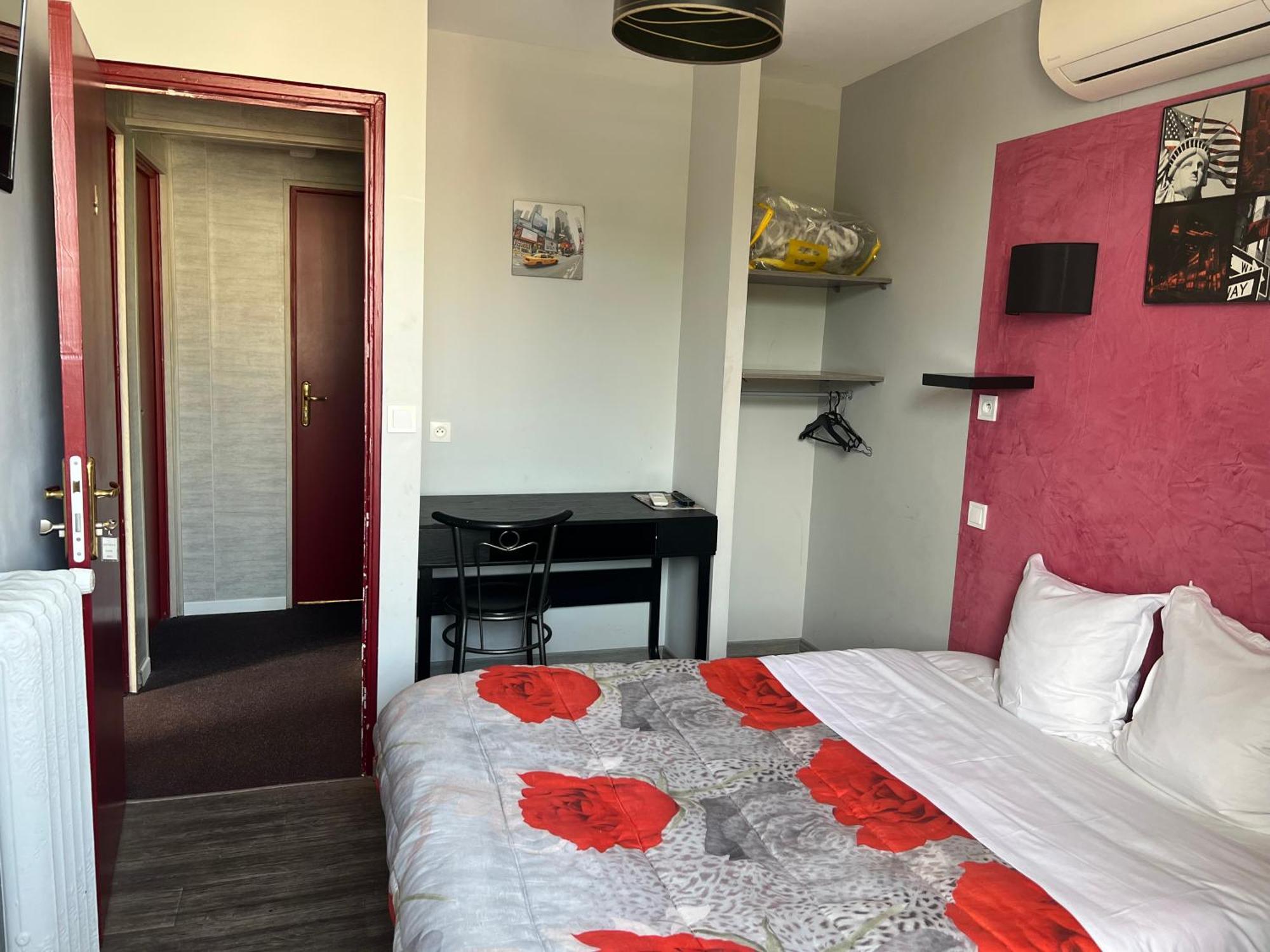 Hotel Des 2 Gares Auxerre Kültér fotó