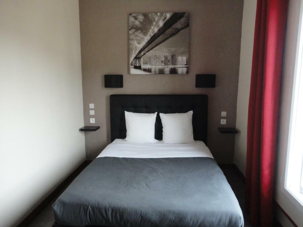 Hotel Des 2 Gares Auxerre Kültér fotó